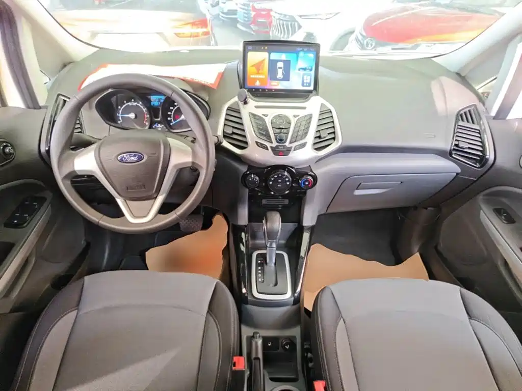 Ford Ecosport 2017 — фото 10