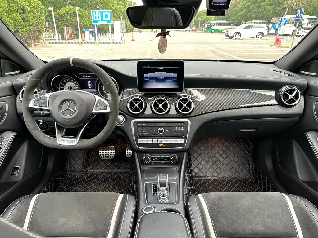 Mercedes-Benz CLA AMG 2019 — фото 37