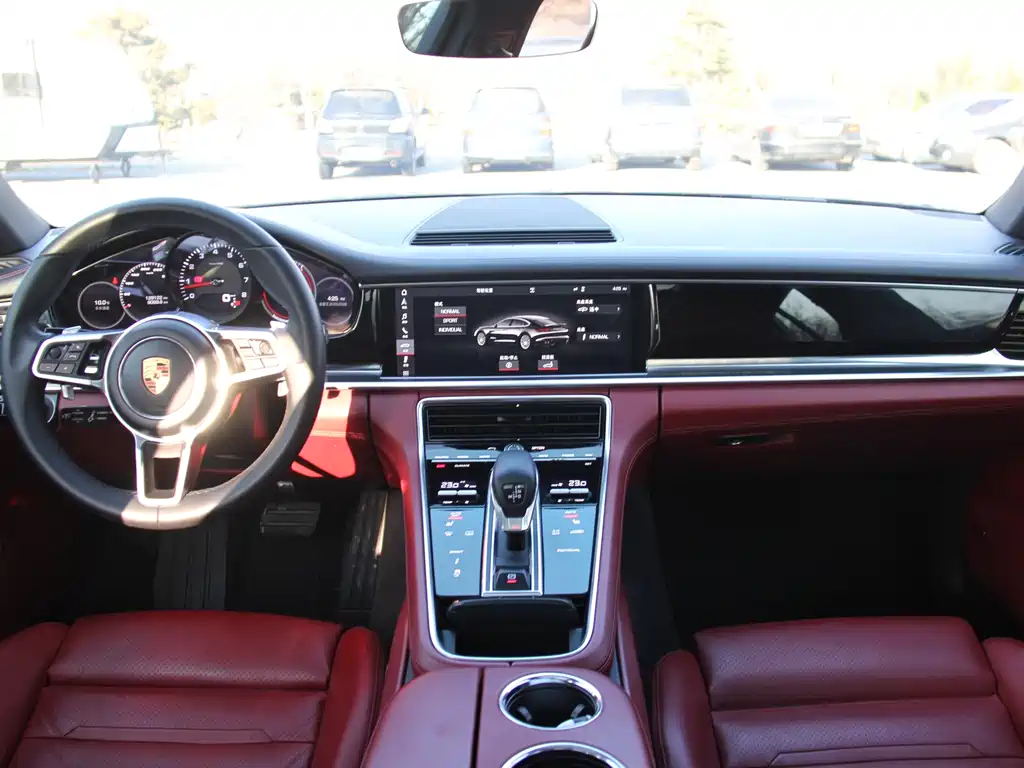 Porsche Panamera 2018 — фото 23