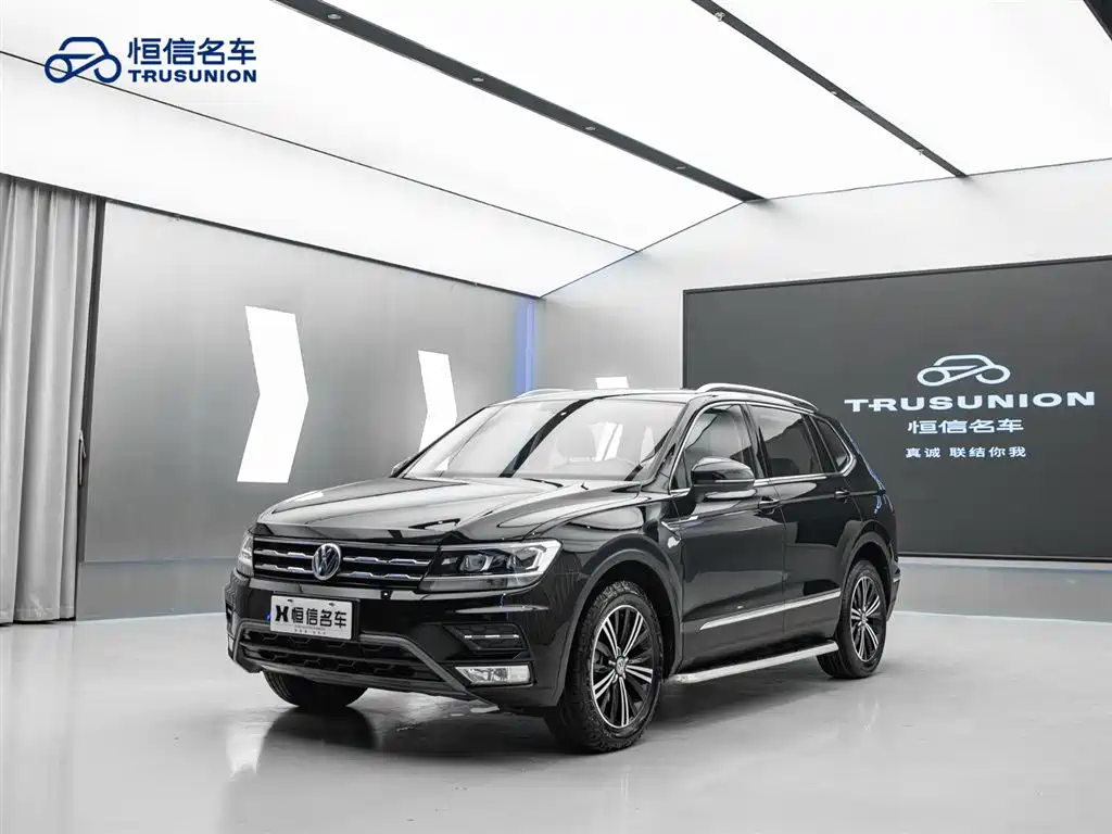 Volkswagen Tiguan L 2019 — фото 1
