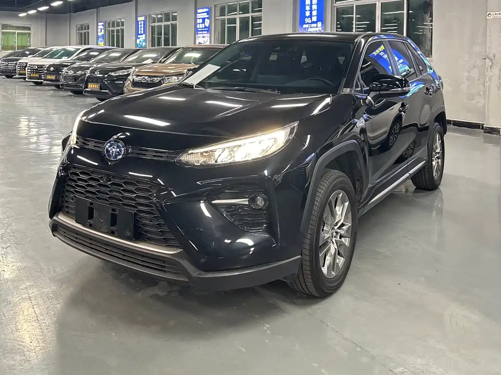 Toyota Wildlander 2023 — фото 1