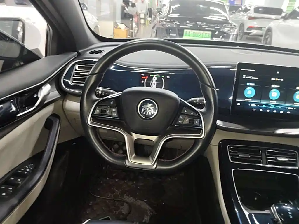 BYD Qin PLUS 2023 — фото 11