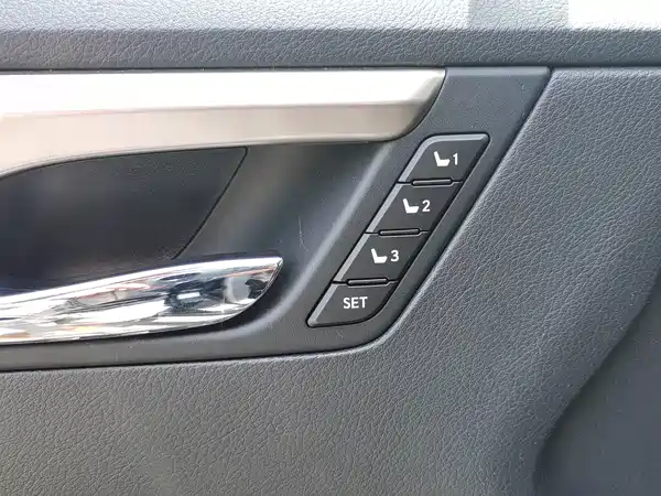 Lexus RX 2021