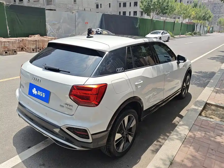 Audi Q2L 2022