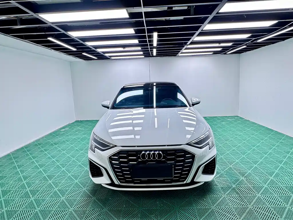 Audi A3 2022 — фото 2