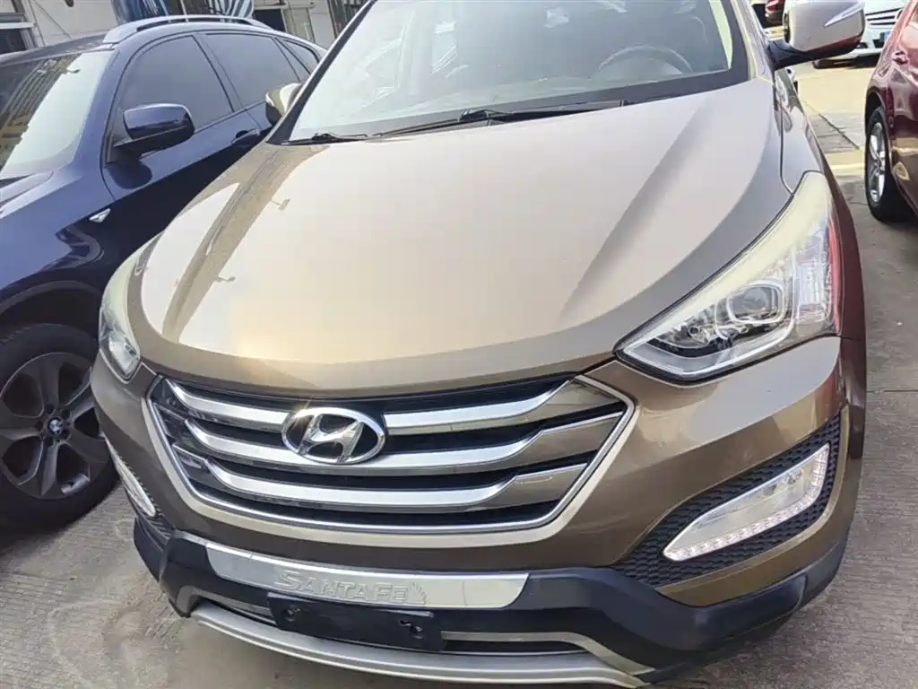 Hyundai Santa Fe 2015 — фото 3