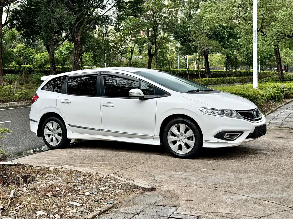 Honda Jade 2014 — фото 3