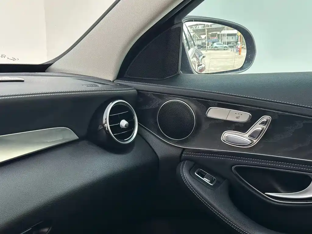 Mercedes-Benz C-Class 2018 — фото 7