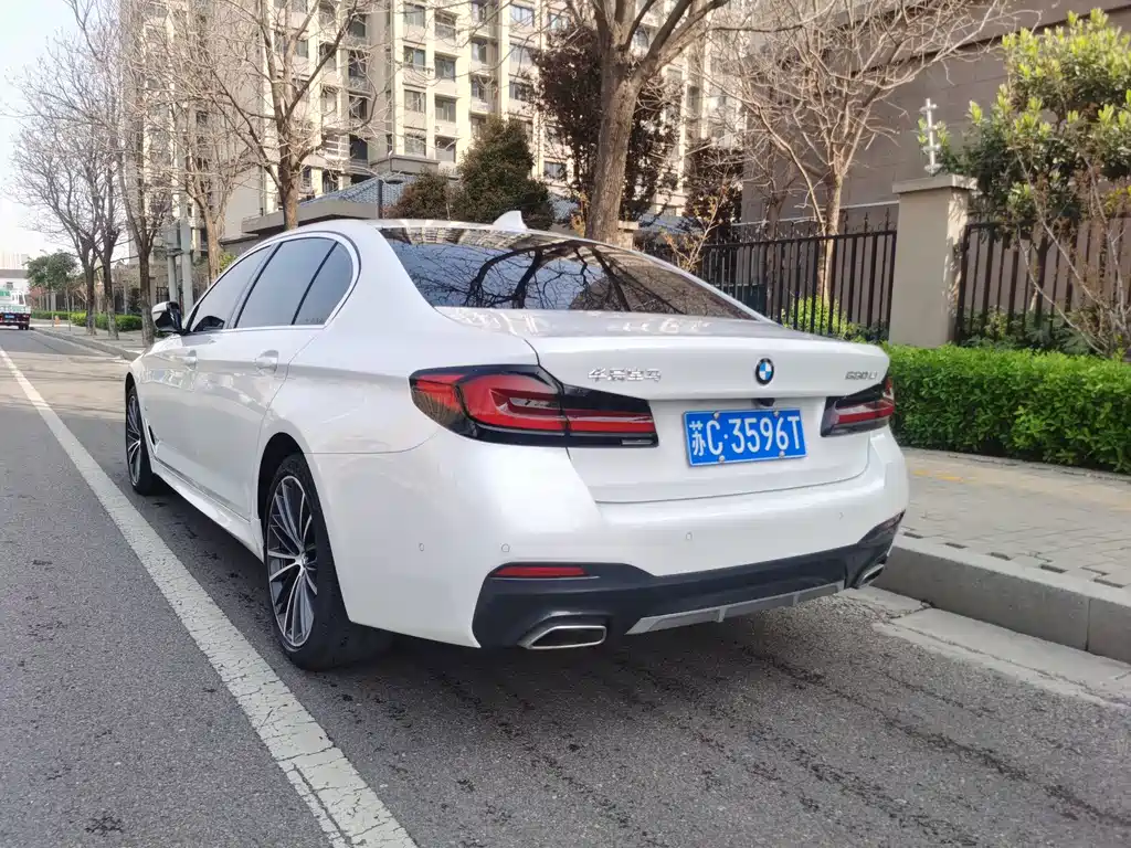 BMW 5 Series 2023