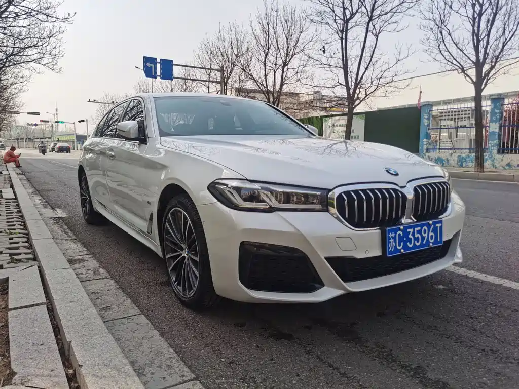BMW 5 Series 2023