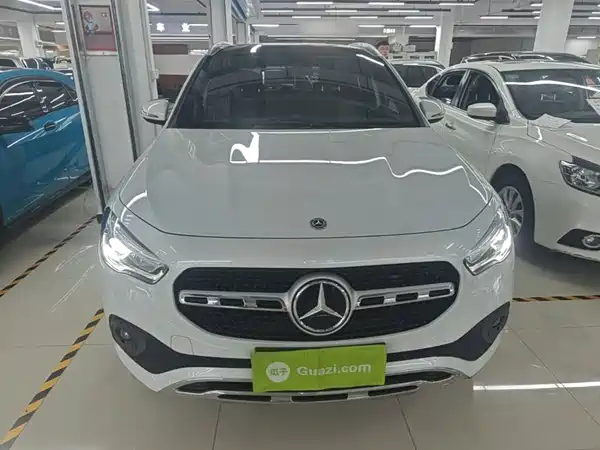 Mercedes-Benz GLA 2021