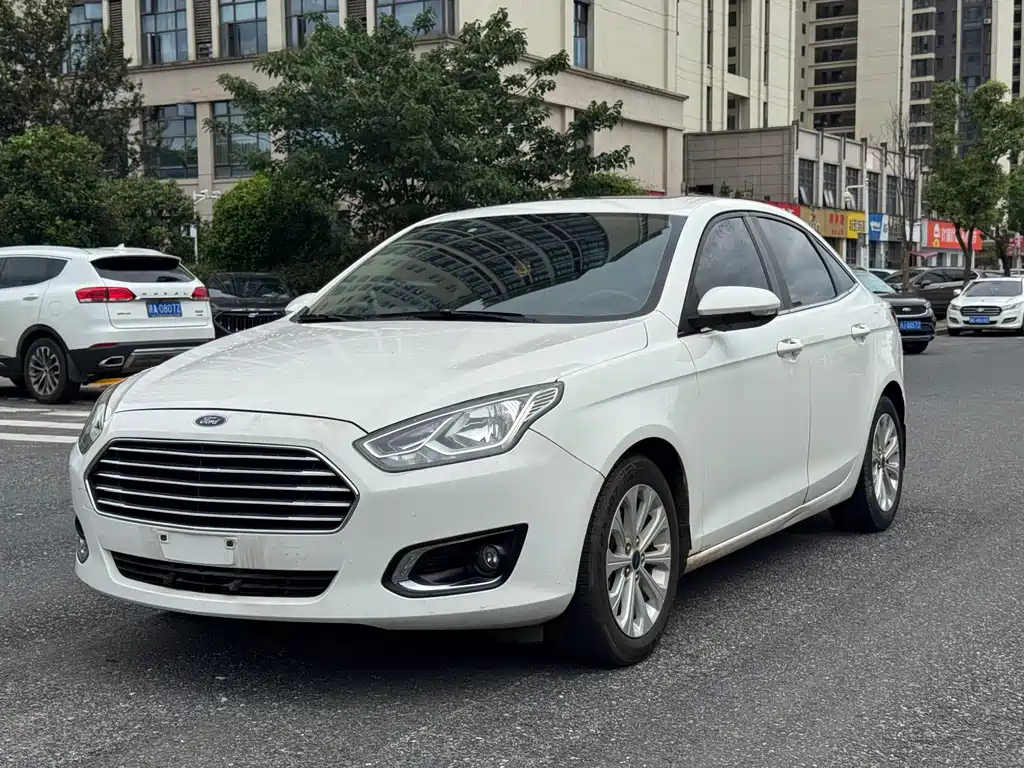 Ford Escort 2016
