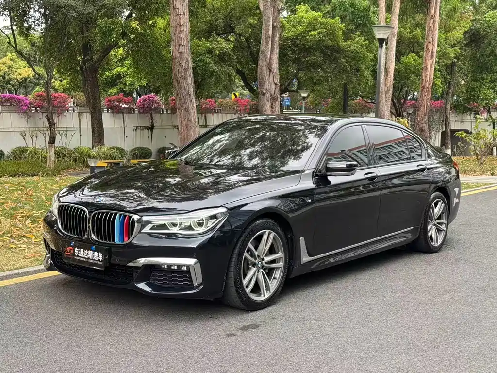 BMW 7 Series 2019 — фото 1