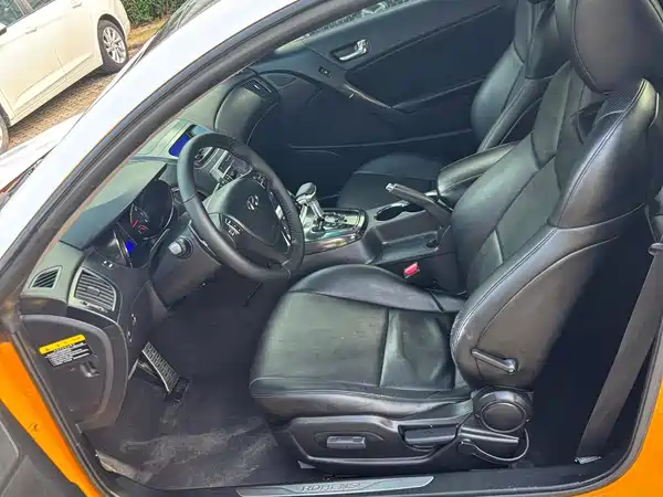 Hyundai Genesis Coupe 2012