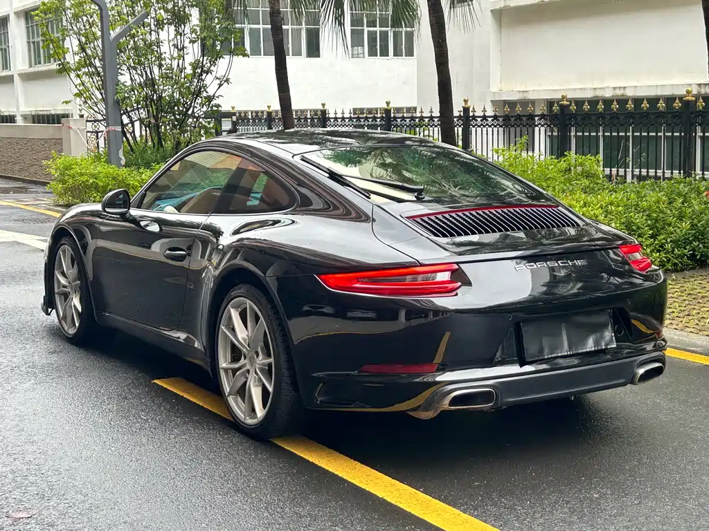 Porsche 911 2017 — фото 6