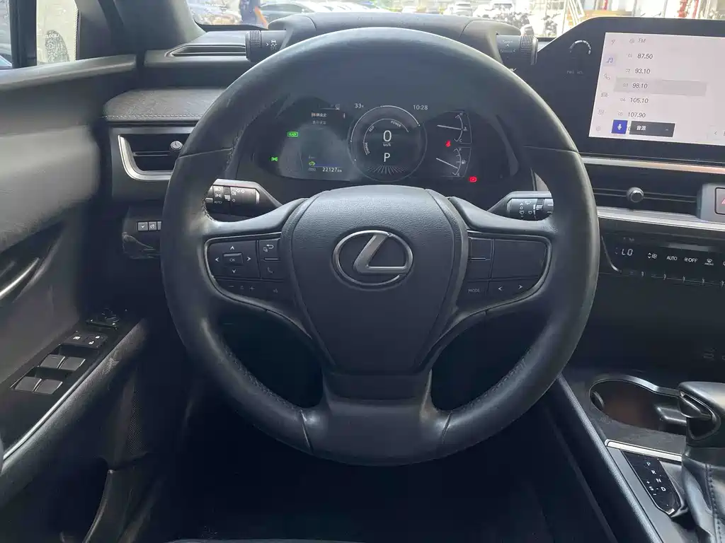 Lexus UX 2023 — фото 11