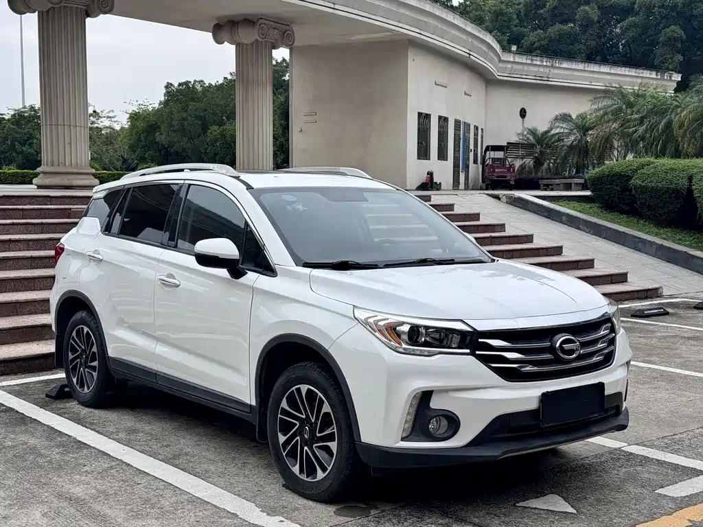 GAC Motor Trumpchi GS4 2017 — фото 3