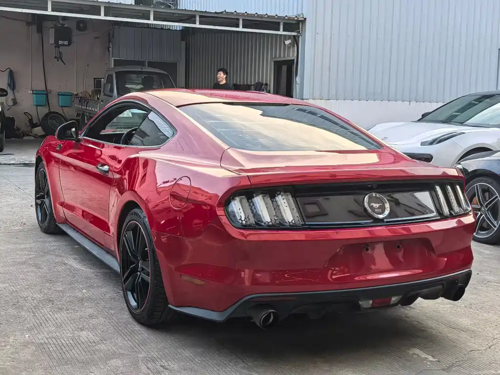 Ford Mustang 2015 — фото 5