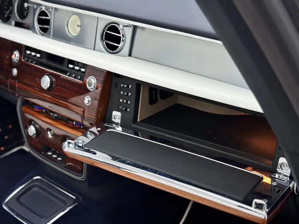Rolls-Royce Phantom 2011 — фото 23