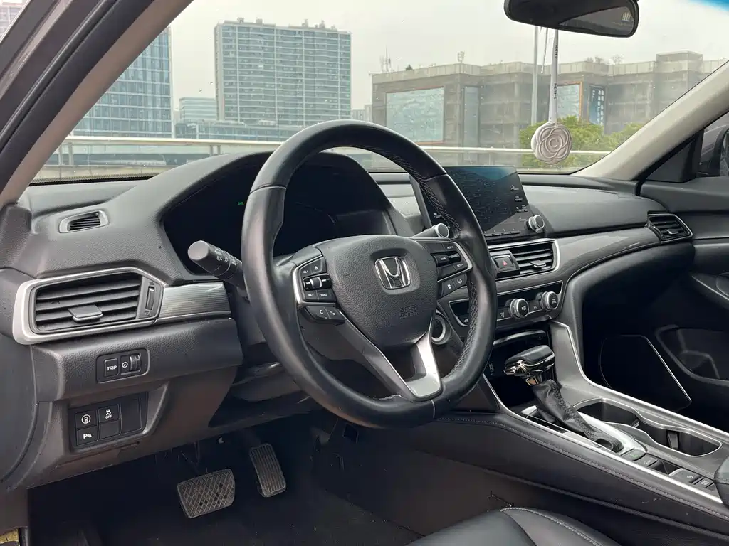Honda Accord 2021 — фото 12
