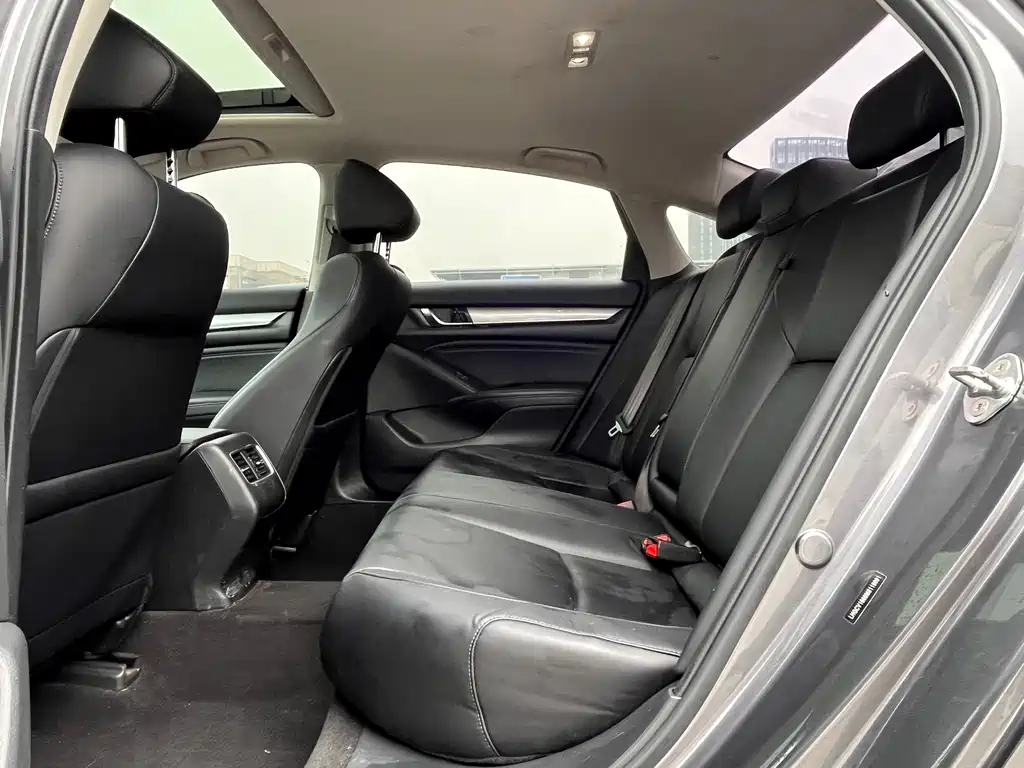 Honda Accord 2021 — фото 14