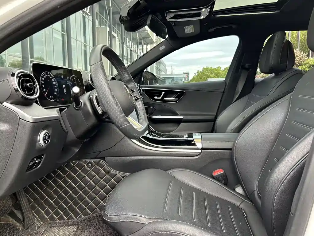 Mercedes-Benz C-Class 2022 — фото 10