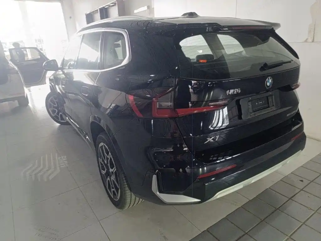 BMW X1 2025 — фото 3