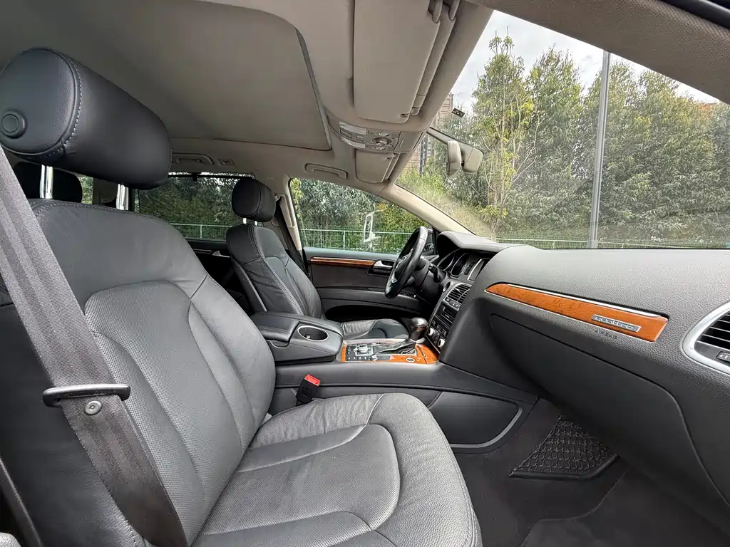 Audi Q7 2015 — фото 22
