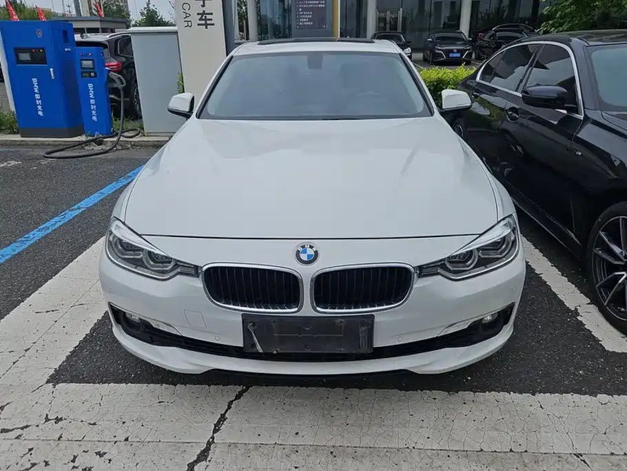 BMW 3 Series 2016