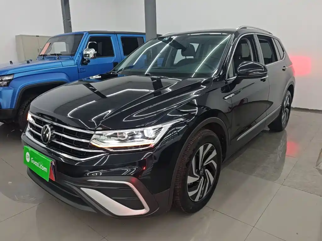 Volkswagen Tiguan L 2023 — фото 2