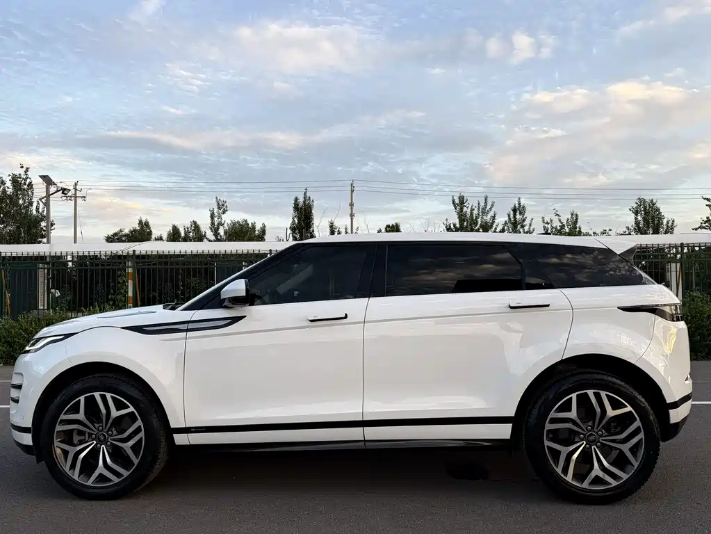 Land Rover Evoque 2022 — фото 7