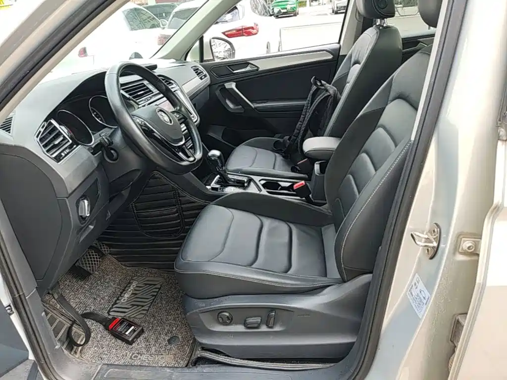 Volkswagen Tiguan L 2018 — фото 15