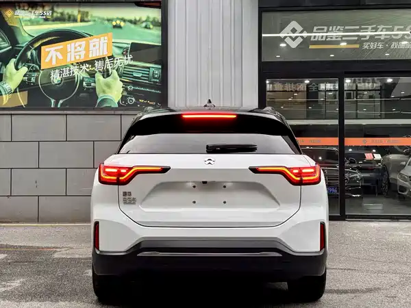 NIO ES6 2019