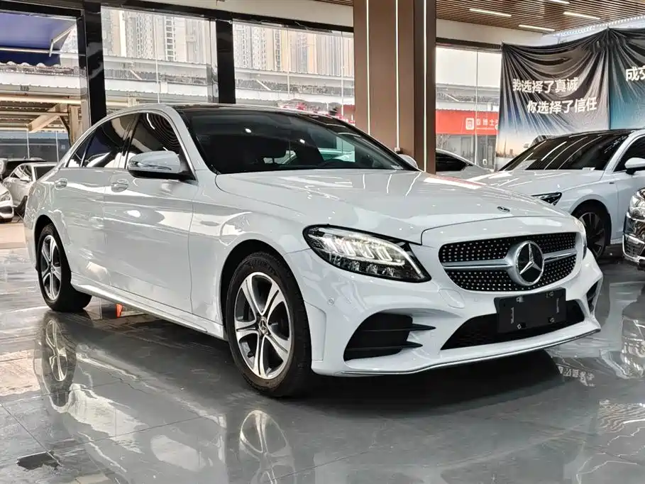 Mercedes-Benz C-Class 2019