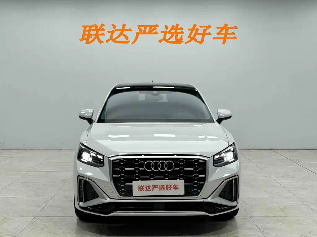 Audi Q2L 2022 — фото 20