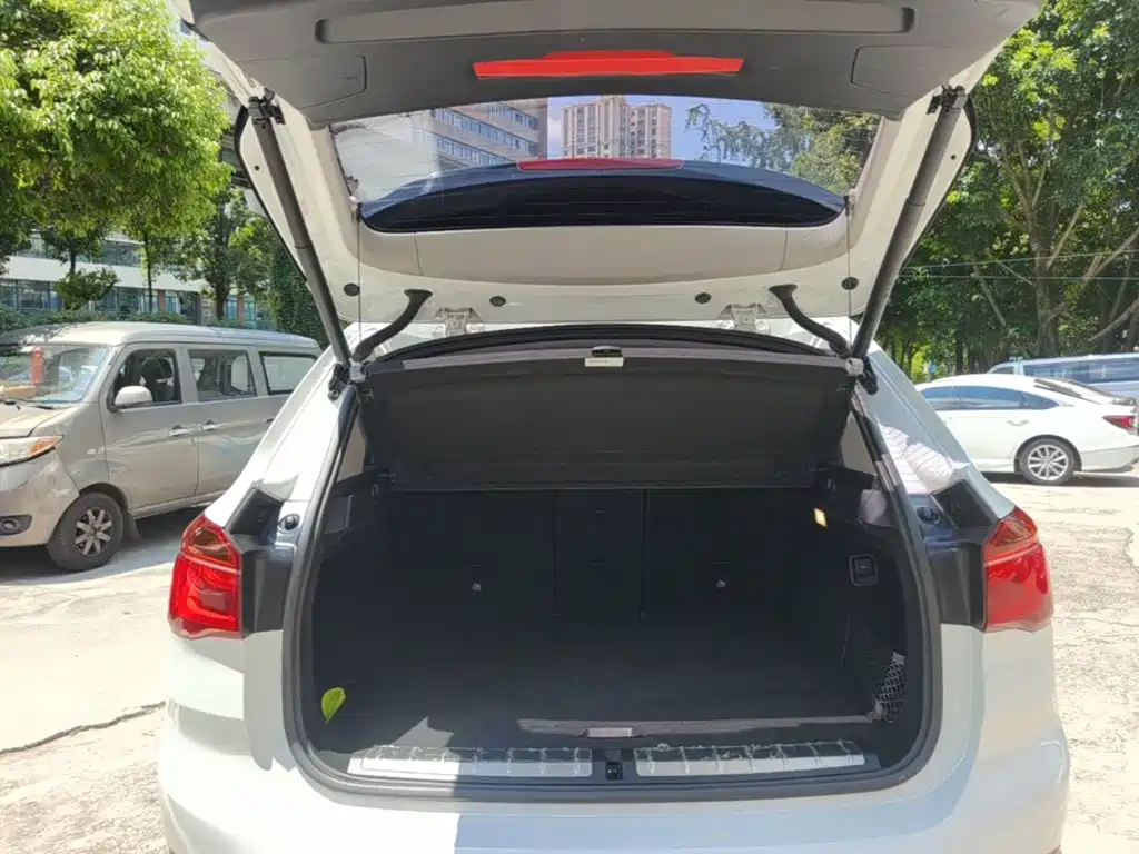 BMW X1 2018 — фото 19