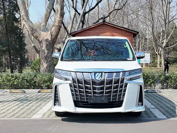 Toyota Alphard 2018