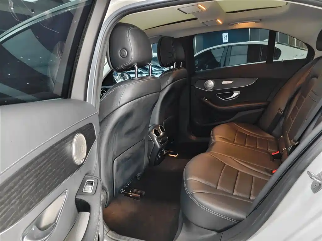 Mercedes-Benz C-Class 2019