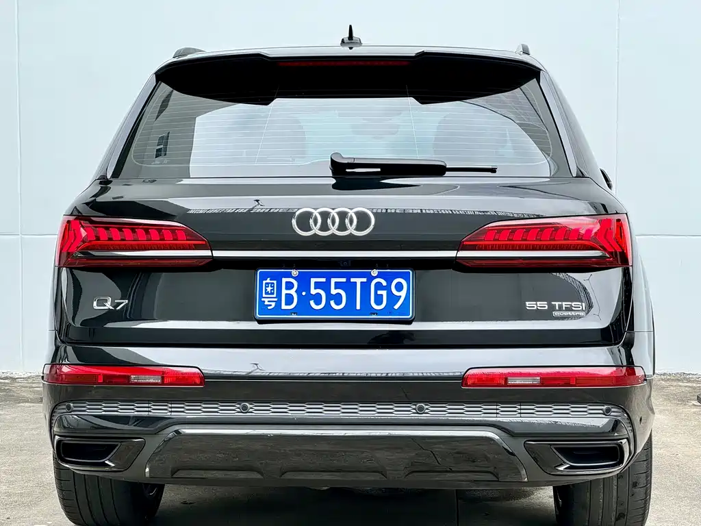Audi Q7 2023 — фото 17