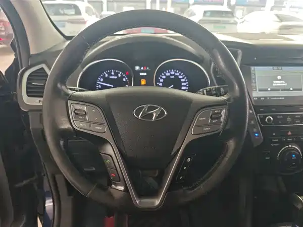 Hyundai Santa Fe 2017