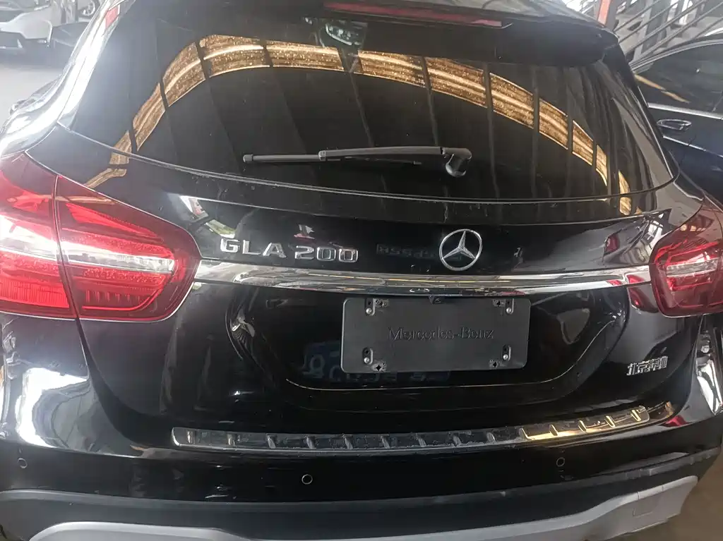 Mercedes-Benz GLA 2017 — фото 15
