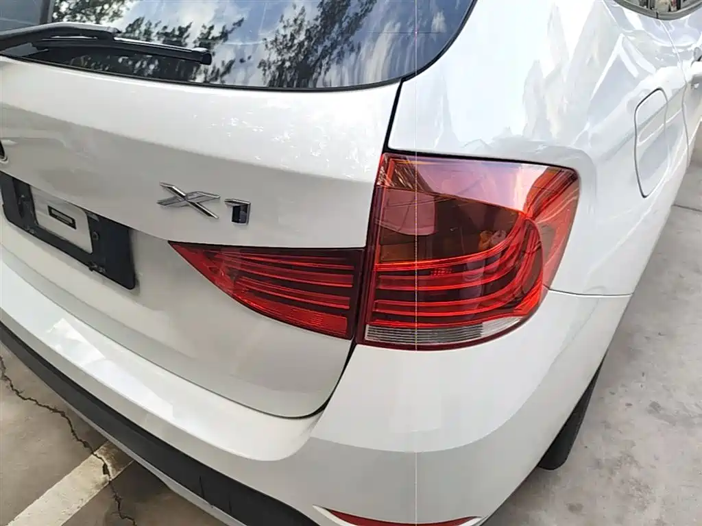 BMW X1 2016 — фото 8