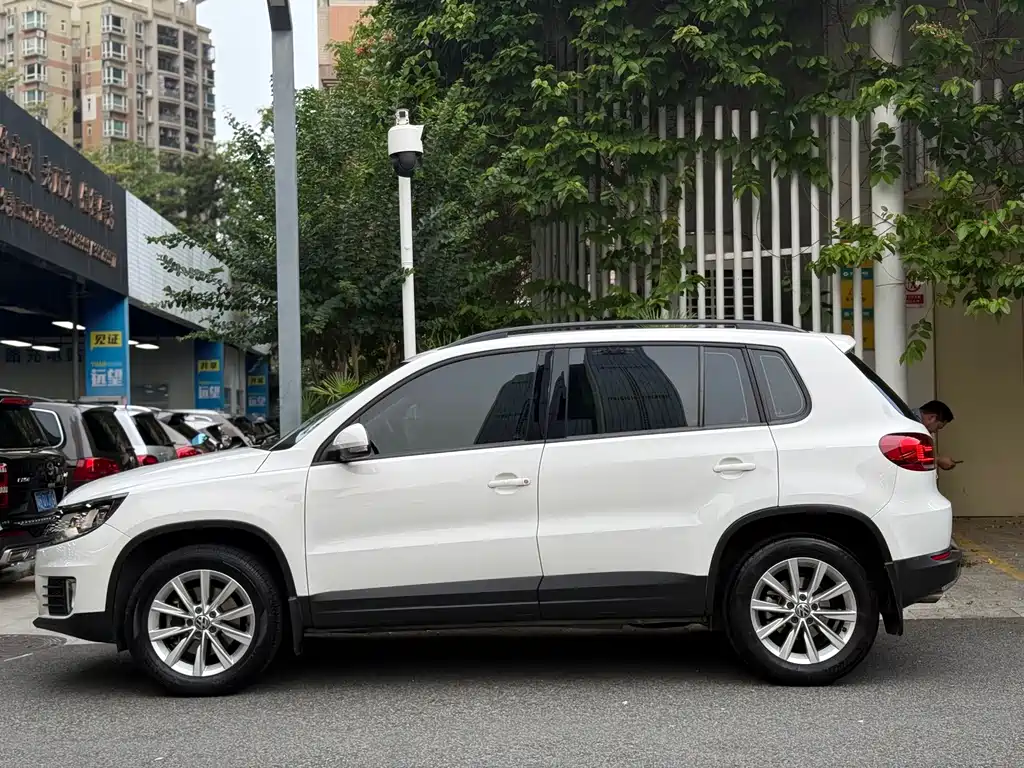 Volkswagen Tiguan 2017 — фото 4