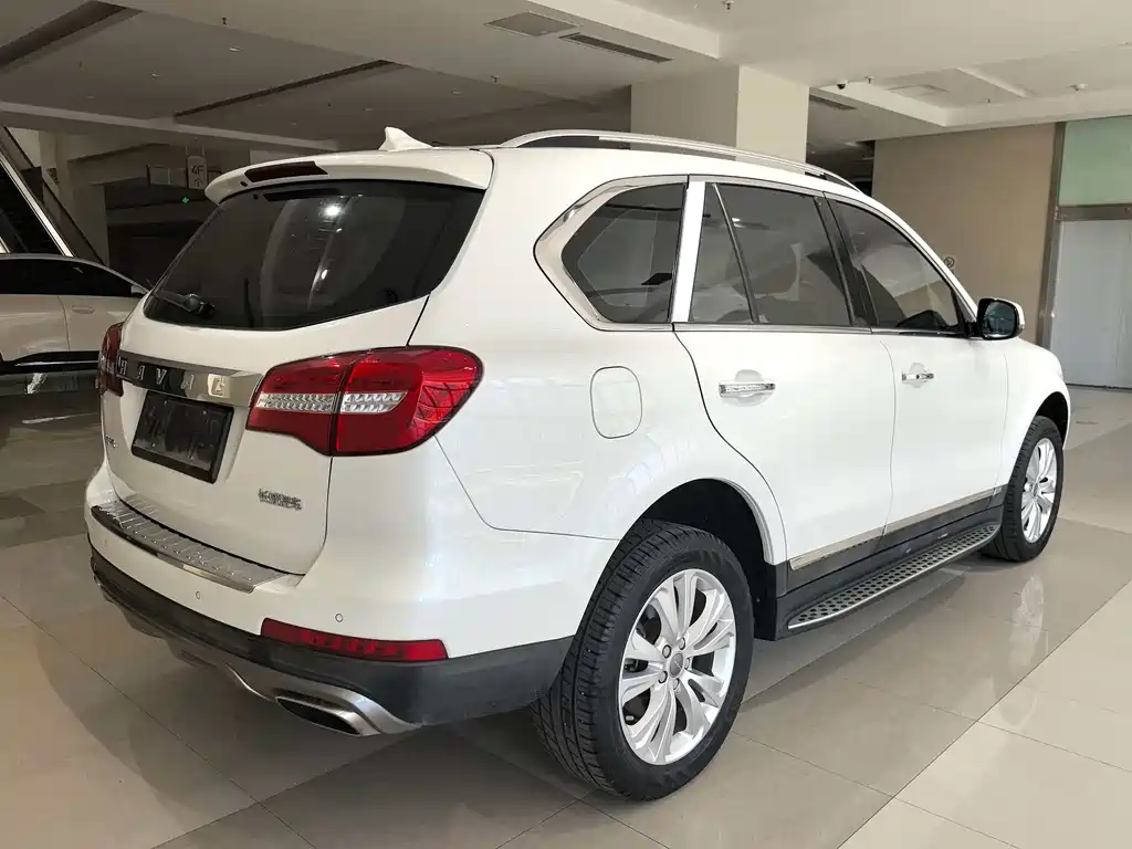 Haval H8 2017 — фото 13