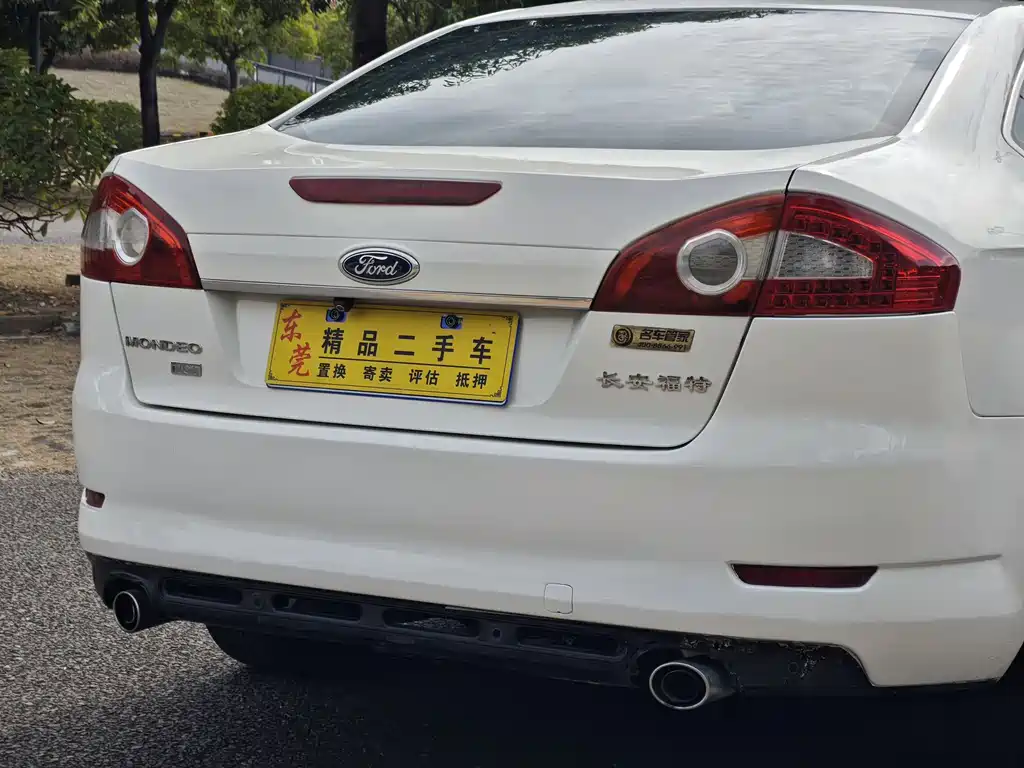 Ford Mondeo Zhisheng 2011 — фото 10