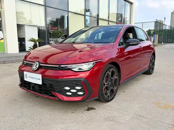 Volkswagen Golf GTI 2025
