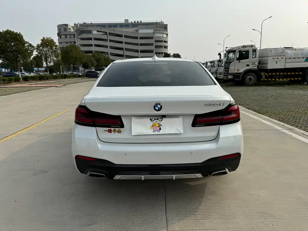BMW 5 Series 2023 — фото 14