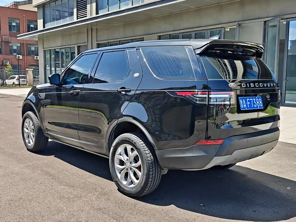 Land Rover Discovery 2019 — фото 5