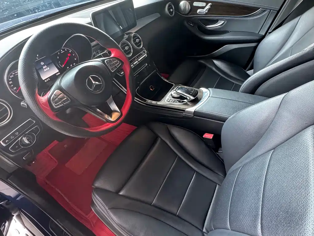 Mercedes-Benz GLC 2018 — фото 10