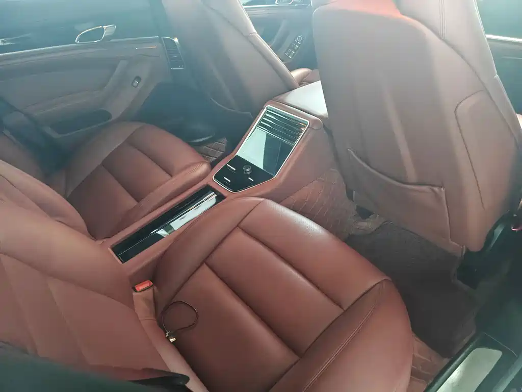 Porsche Panamera 2015 — фото 19